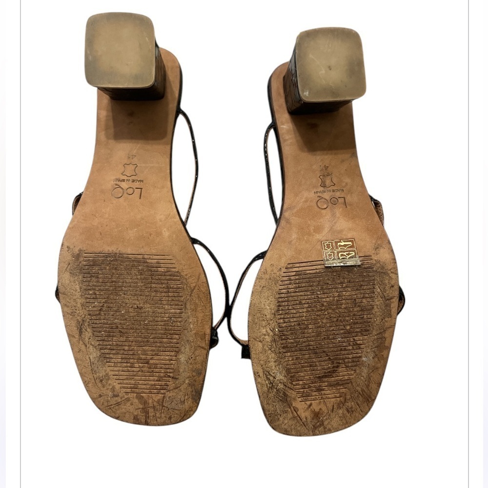 LOQ MANOLA SANDALS - BLACK PATENT CROC - Picture 8 of 15